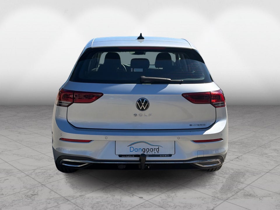 VW Golf VIII 1,4 eHybrid DSG 5d