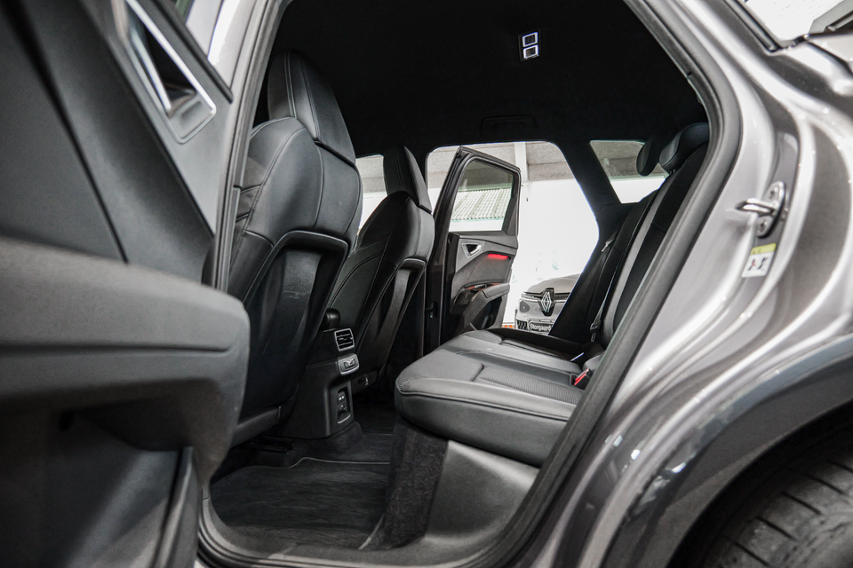 Audi Q4 e-tron 45 S-line quattro 5d