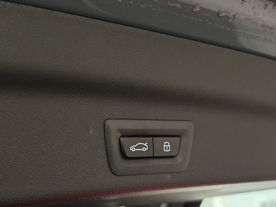 BMW iX1 xDrive30 X-Line 5d