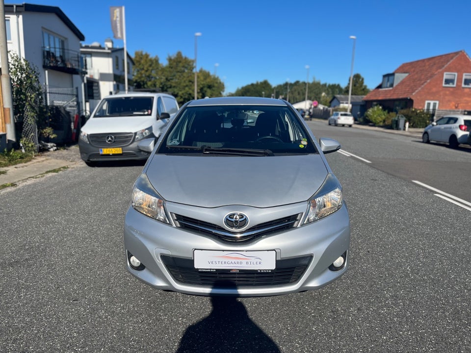 Toyota Yaris 1,0 VVT-i T2 Touch 5d
