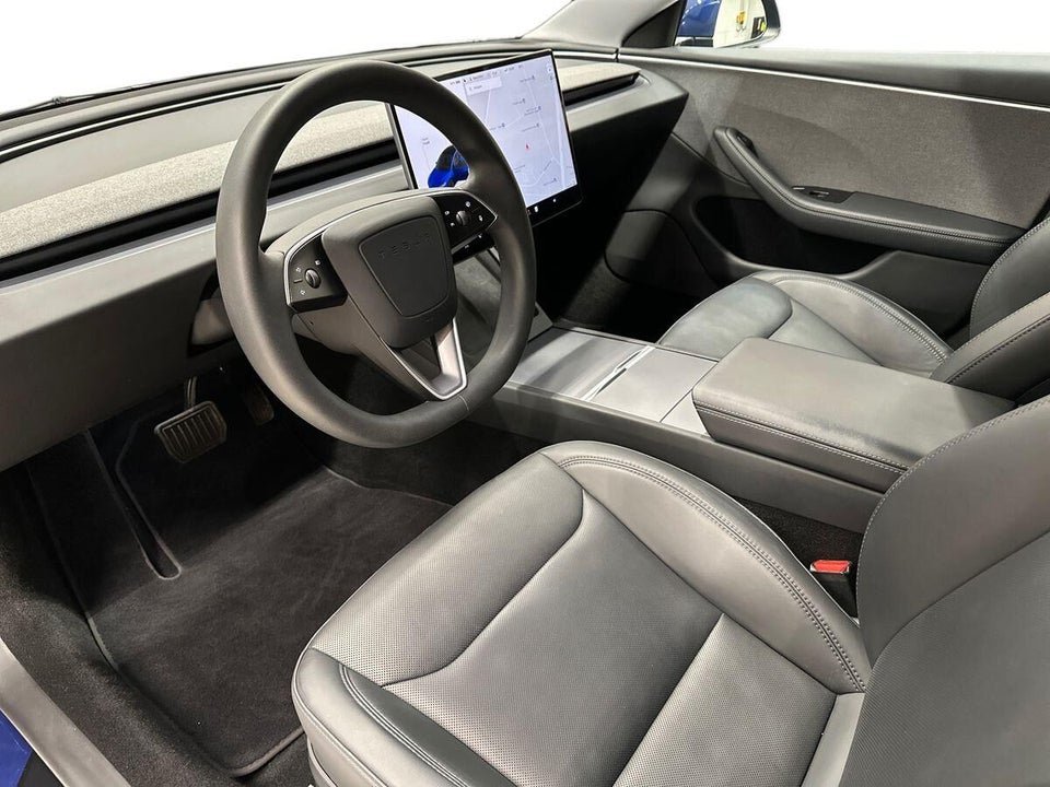 Tesla Model 3 RWD 4d