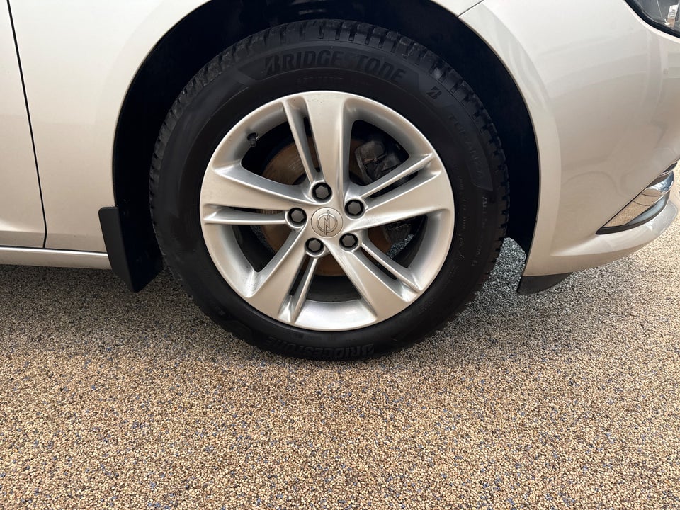 Opel Insignia 1,6 CDTi 136 Edition+ Grand Sport 5d