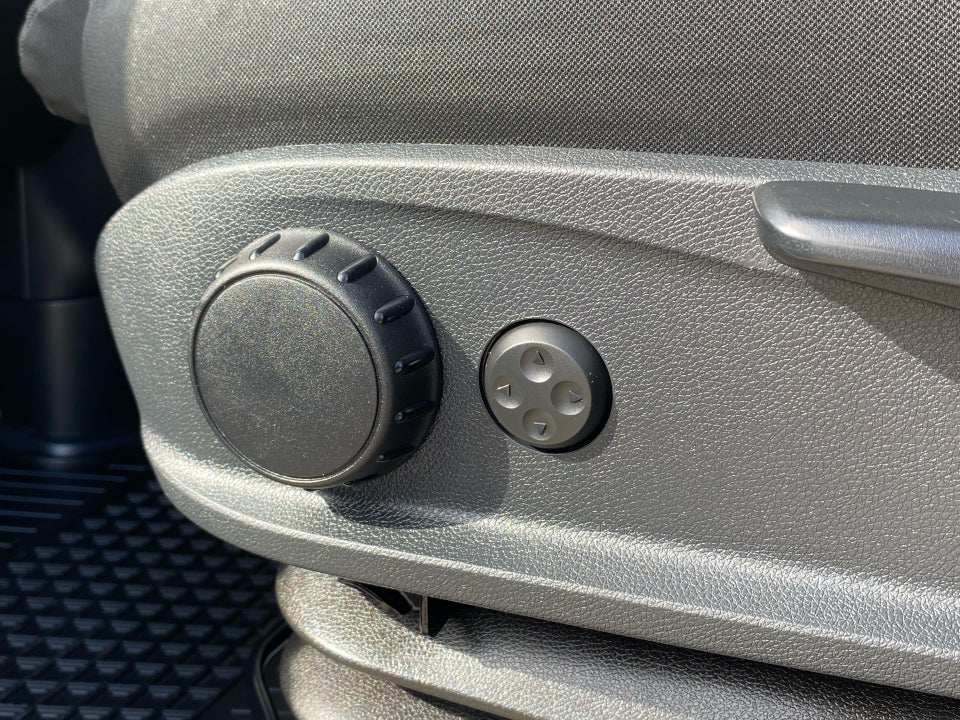 Mercedes Sprinter 215 2,0 CDi A2 Kassevogn aut. FWD