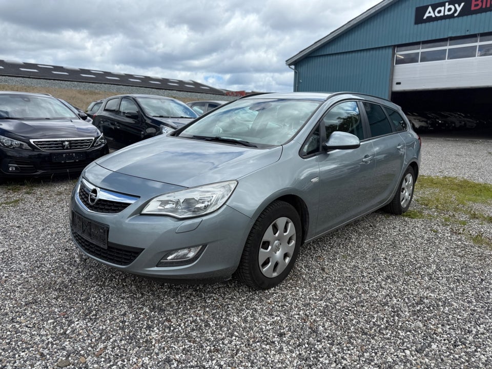 Opel Astra 1,7 CDTi 110 Enjoy Sports Tourer 5d