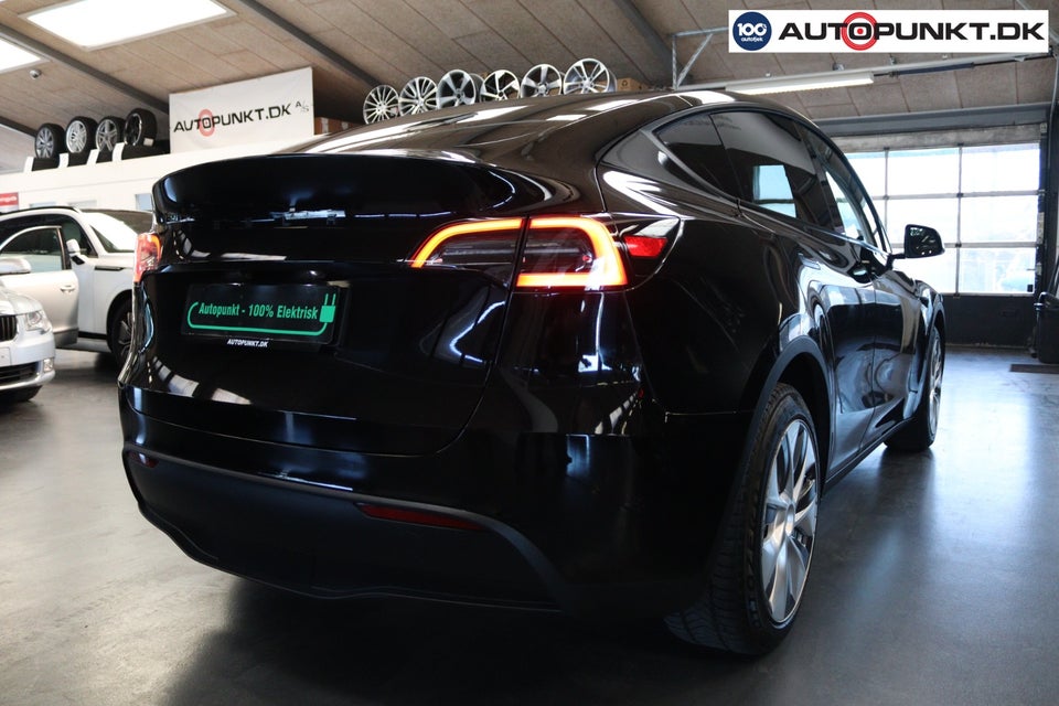 Tesla Model Y Long Range AWD 5d
