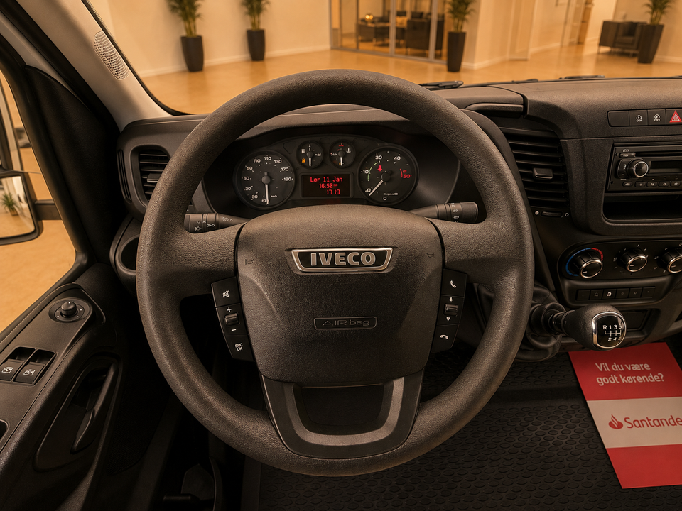 Iveco Daily 3,0 35C17 Alukasse m/lift+køl 2d
