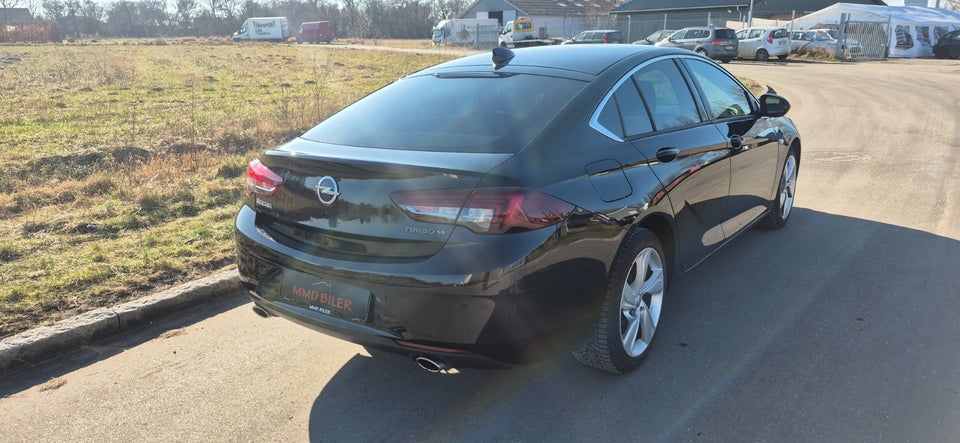 Opel Insignia 2,0 T 260 OPC Line Grand Sport aut. 4x4 5d