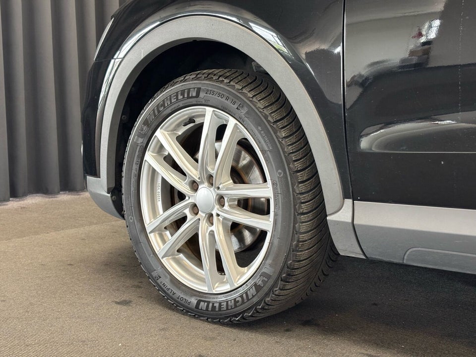 Audi Q3 2,0 TFSi 211 quattro S-tr. 5d