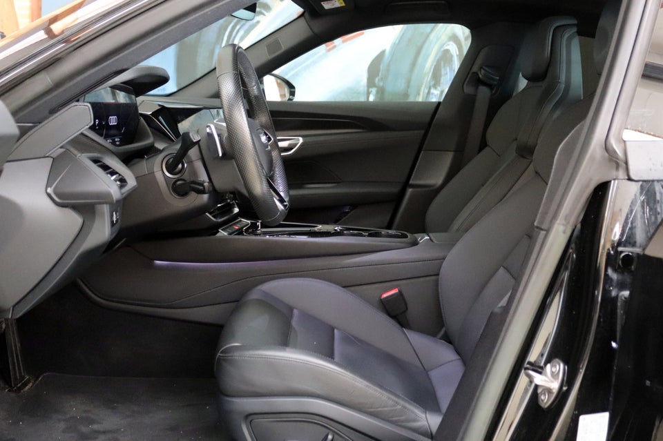 Audi e-tron GT quattro 4d