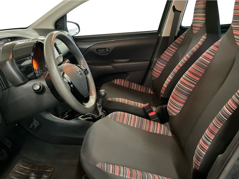 Citroën C1 1,0 VTi Shine 5d