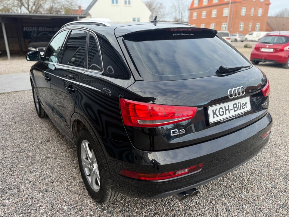 Audi Q3 1,4 TFSi 150 Sport S-tr. 5d