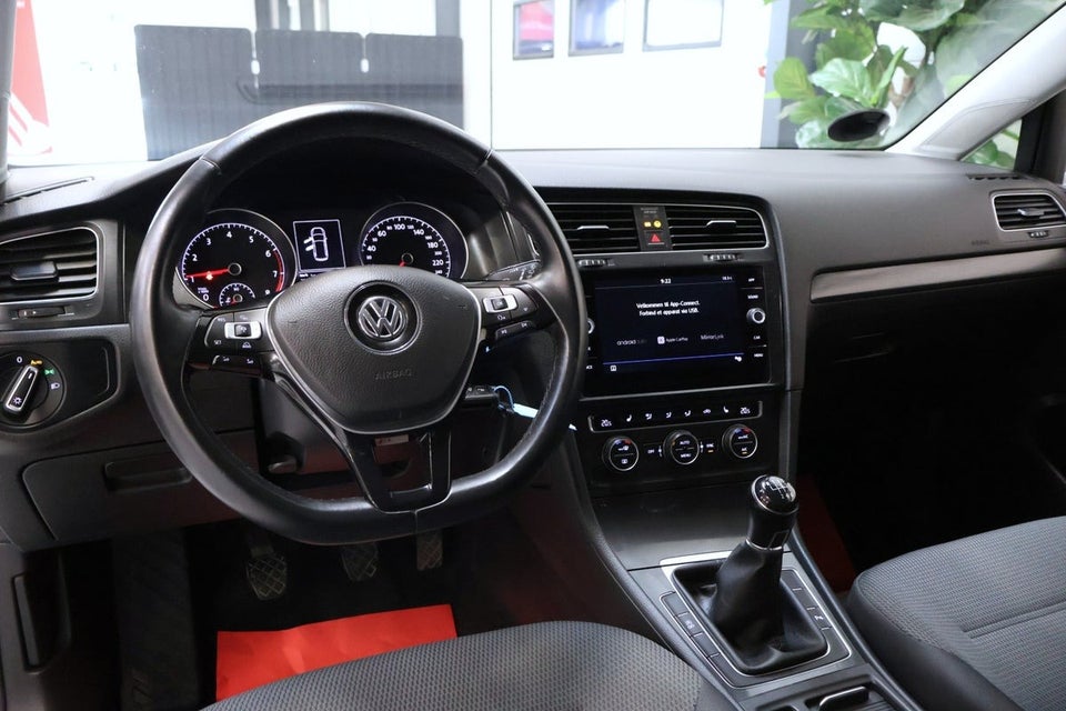 VW Golf VII 1,5 TSi 130 Comfortline Variant 5d