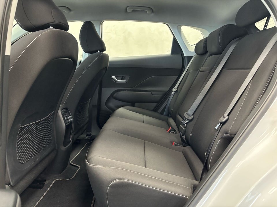 Hyundai Kona 65 EV Essential 5d