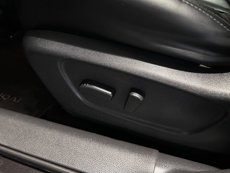 Nissan Qashqai 1,3 Dig-T 140 Tekna 5d