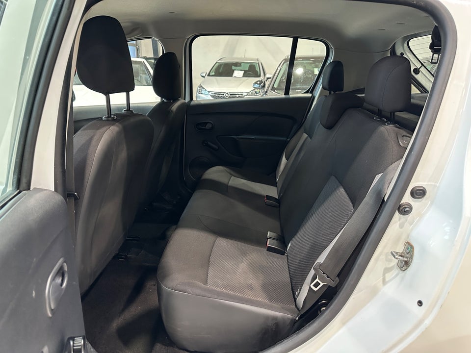 Dacia Sandero 1,2 16V Ambiance 5d