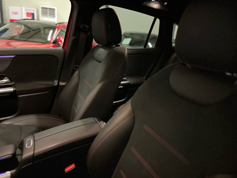 Mercedes EQA300 AMG Line 4Matic 5d