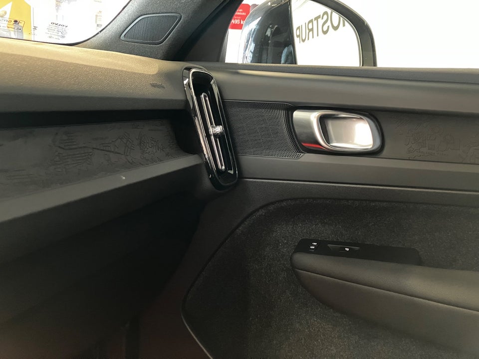 Volvo XC40 P6 ReCharge Core 5d