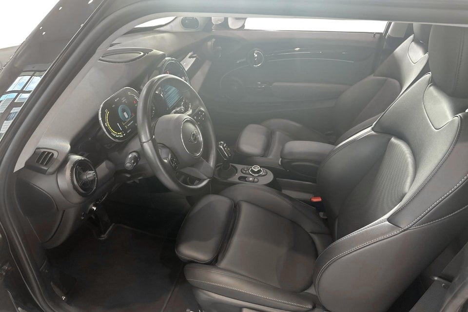 MINI Cooper SE Edition Premium Plus 3d