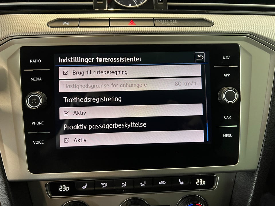 VW Passat 2,0 TDi 150 Comfortline Premium Variant DSG 5d