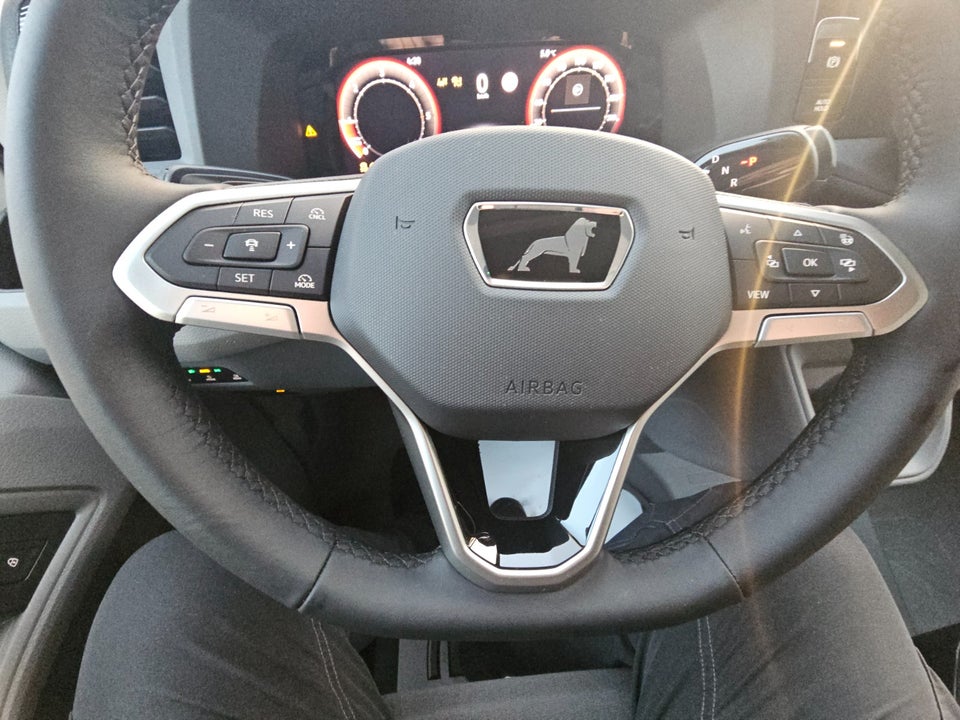 MAN TGE 2,0 3.180 L4 Box m/lift aut. FWD