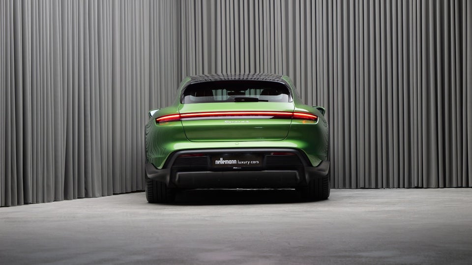 Porsche Taycan 4S Performance+ Cross Turismo 5d