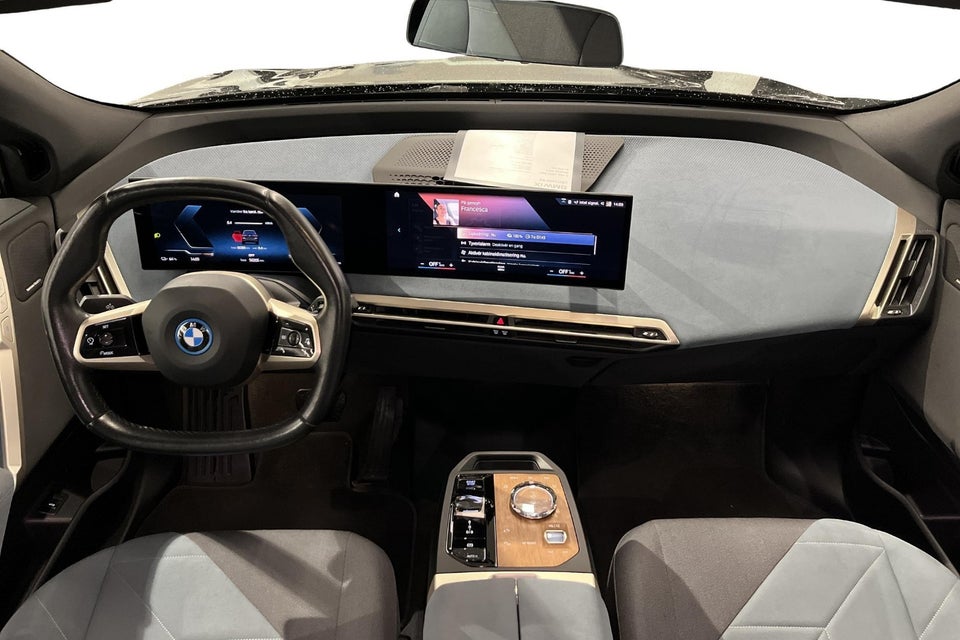 BMW iX xDrive40 5d