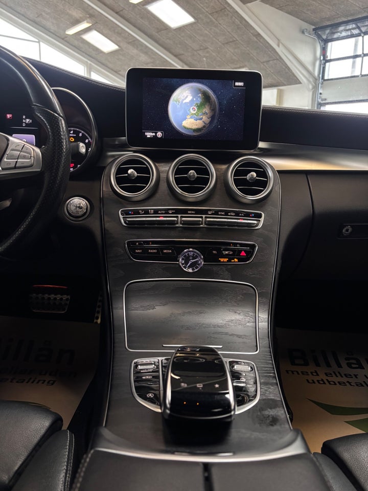 Mercedes C400 3,0 AMG Line stc. aut. 4Matic 5d