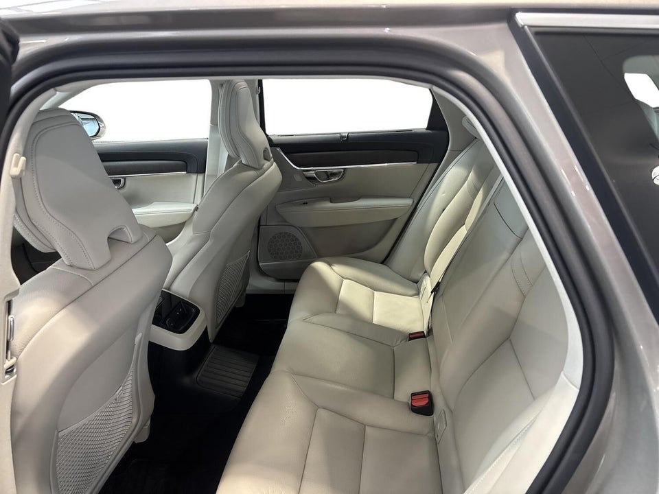 Volvo V90 2,0 T6 ReCharge Inscription aut. AWD 5d