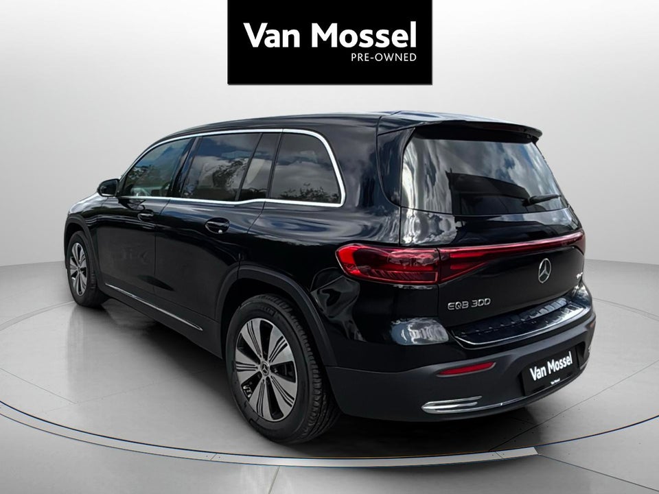 Mercedes EQB300 Progressive Advance 4Matic 5d