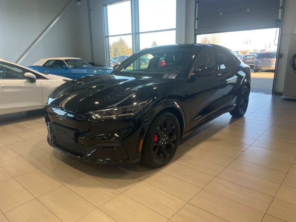 Ford Mustang Mach-E 98 Premium Extended Range 5d