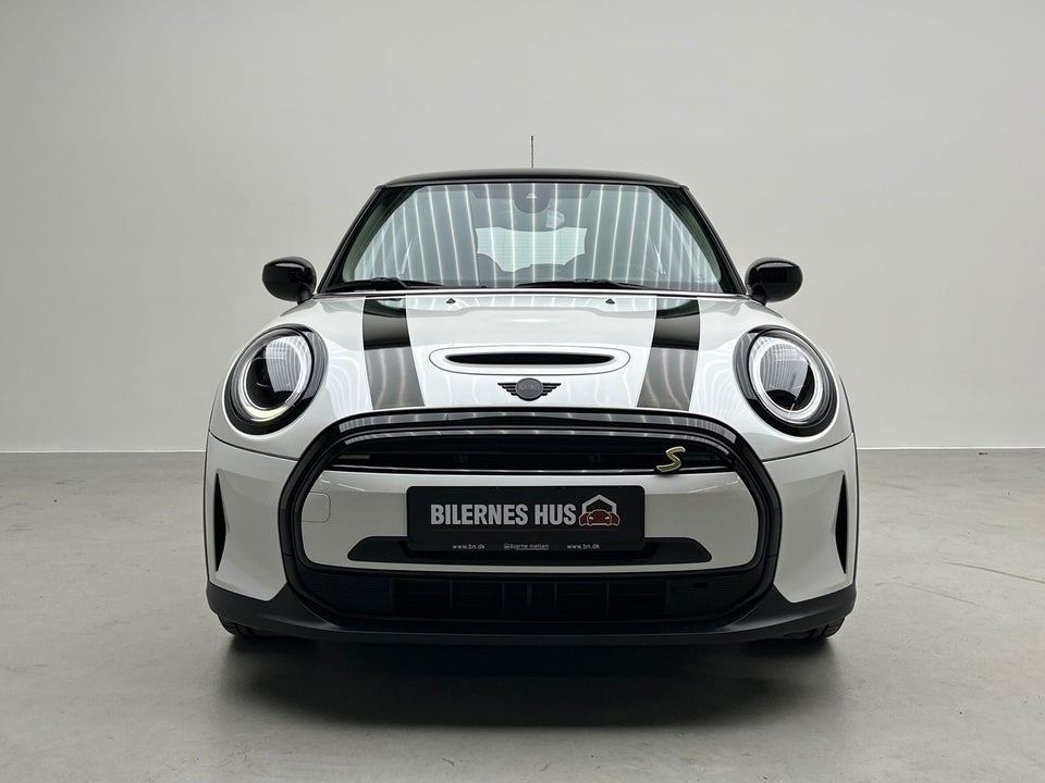 MINI Cooper SE Essential 3d