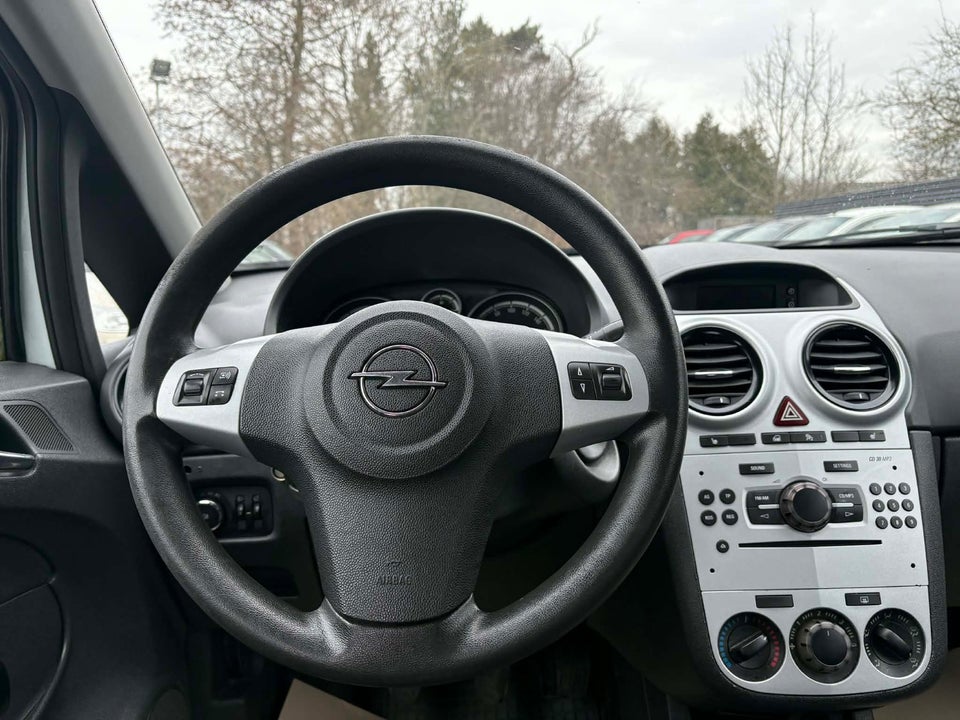 Opel Corsa 1,0 12V Edition 5d