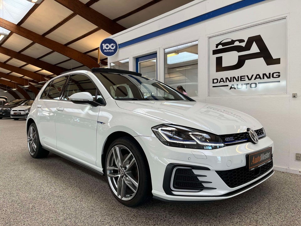 VW Golf VII 1,4 GTE DSG 5d