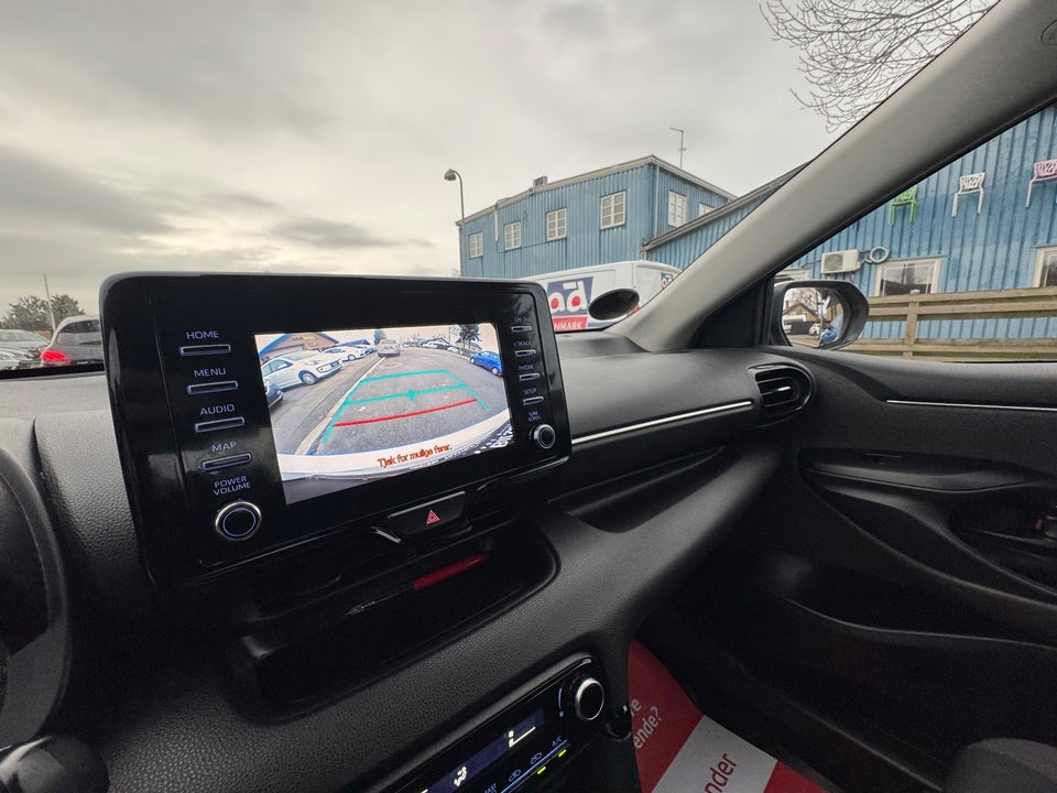 Toyota Yaris 1,5 Hybrid H3 e-CVT 5d