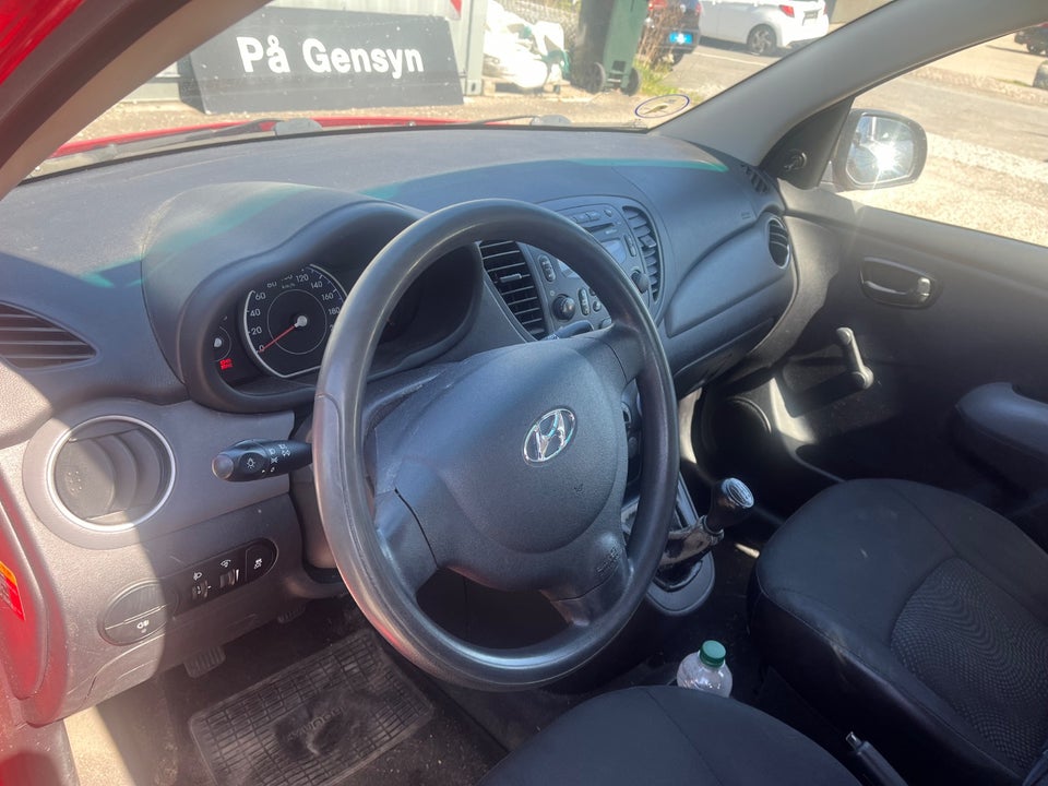 Hyundai i10 1,1 Base 5d