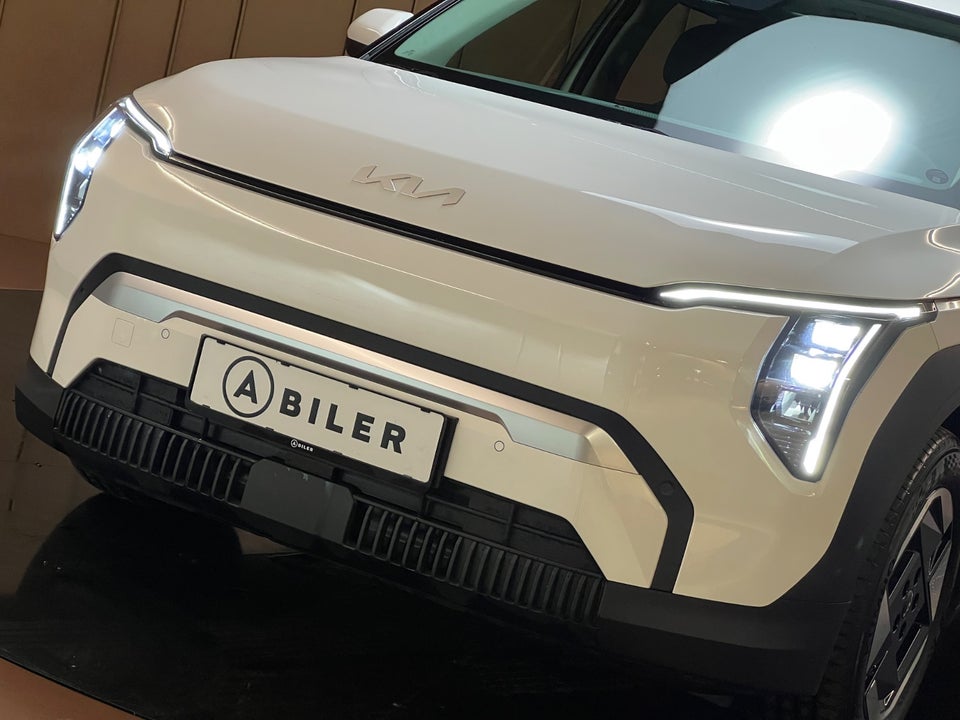 Kia EV3 58 Standard Range Access 5d