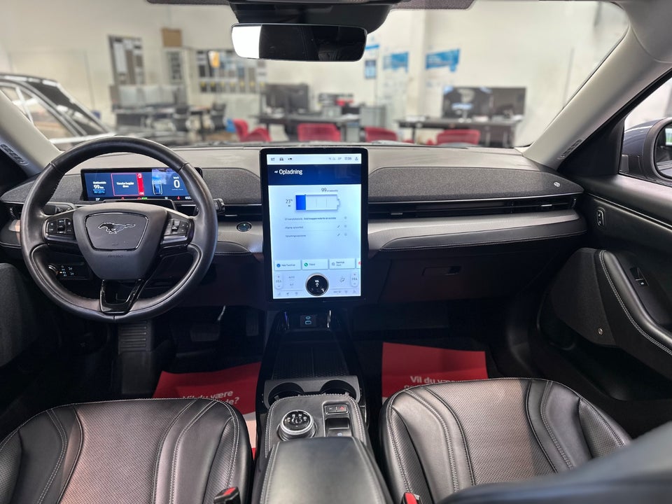 Ford Mustang Mach-E 98 Extended Range 5d