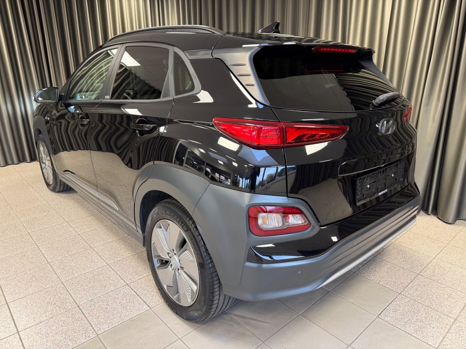 Hyundai Kona 64 EV Premium 5d