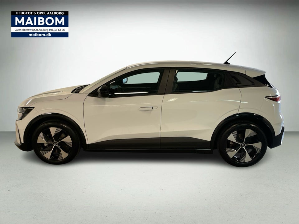 Renault Megane E-Tech 40 Equilibre 5d
