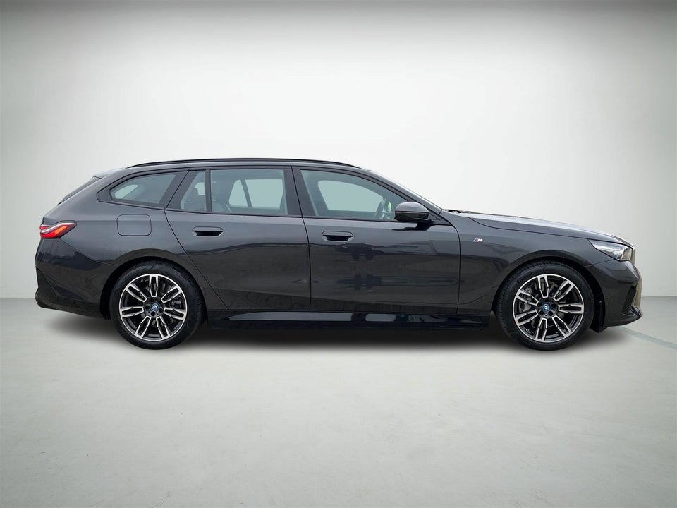 BMW i5 eDrive40 Touring M-Sport 5d