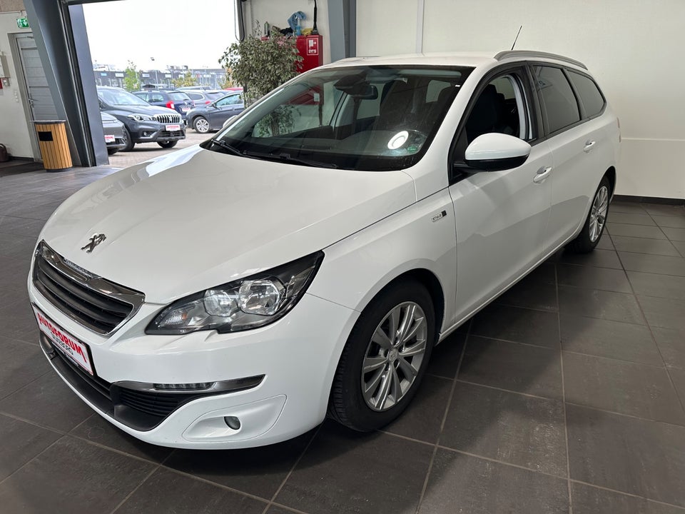 Peugeot 308 1,6 BlueHDi 120 Style SW 5d
