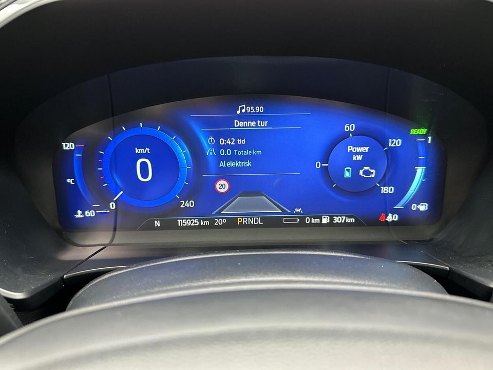 Ford Kuga 2,5 PHEV Vignale CVT 5d