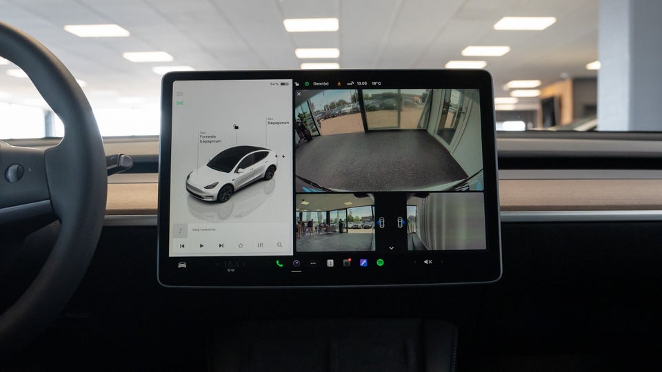 Tesla Model Y RWD 5d