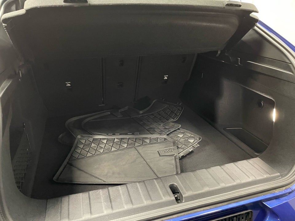 BMW iX2 eDrive20 M-Sport 5d