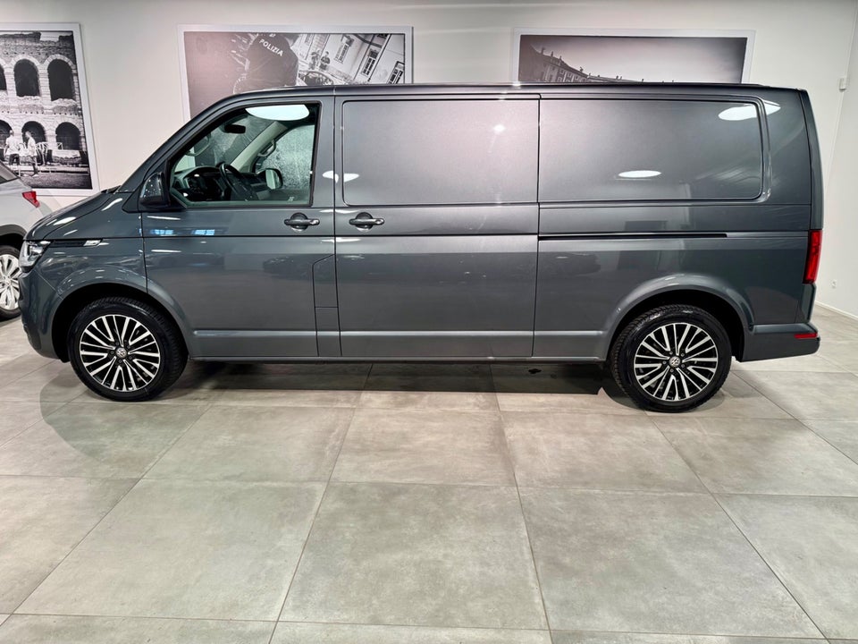 VW Transporter 2,0 TDi 150 Kassevogn DSG lang