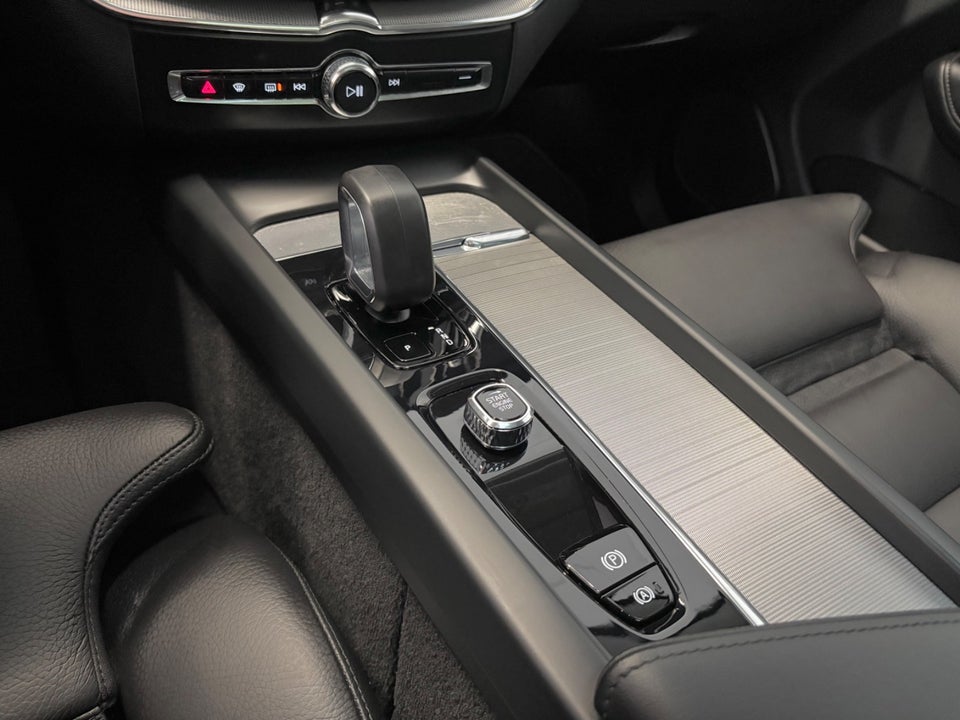 Volvo XC60 2,0 T6 ReCharge Plus Bright aut. AWD Van 5d