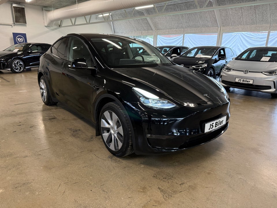 Tesla Model Y Long Range AWD 5d