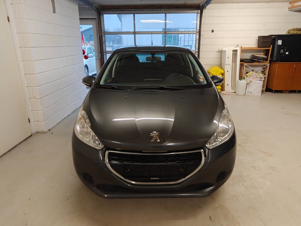 Peugeot 208 1,2 VTi Active 5d