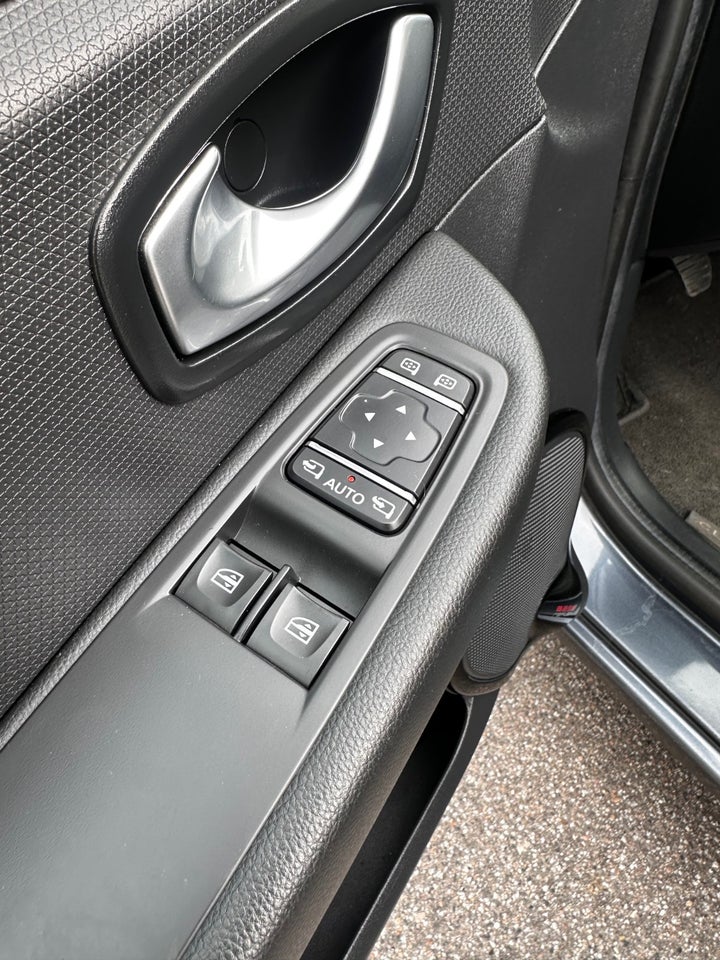 Renault Clio IV 0,9 TCe 90 Zen 5d