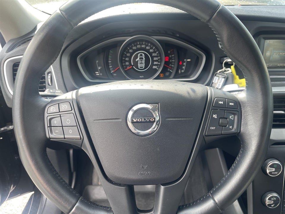 Volvo V40 1,5 T3 152 Kinetic aut. 5d